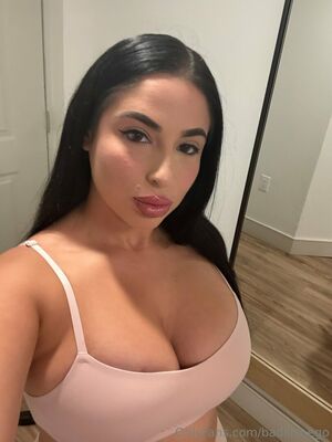 Badlilshego Nude Photos photo 37