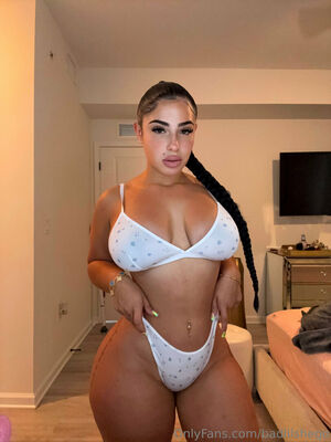 Badlilshego Nude Photos photo 41
