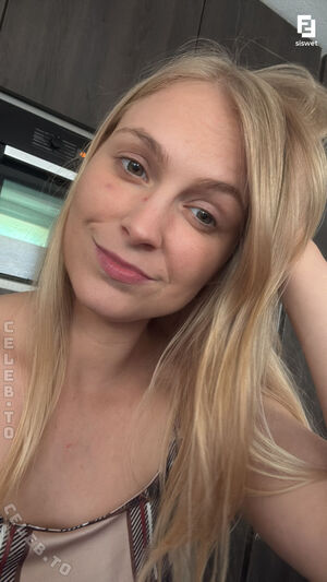 Siswet19 Nude Photos photo 20