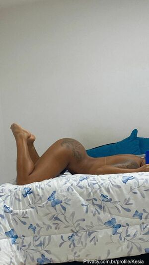 Kesia Lins Nude Photos photo 22