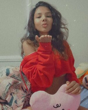 Luvrynnie Nude Photos photo 1