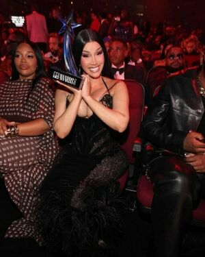 Cardi B Nude Photos photo 10