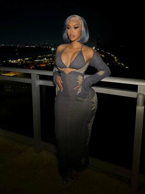 Cardi B Nude Photos photo 111