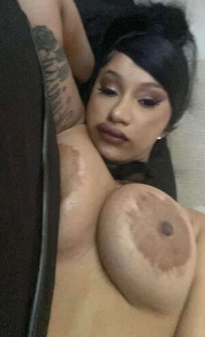 Cardi B Nude Photos photo 182
