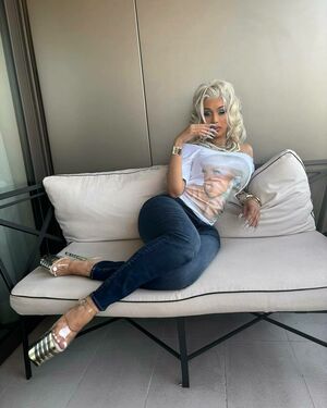 Cardi B Nude Photos photo 227