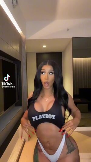 Cardi B Nude Photos photo 270