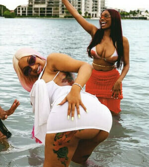 Cardi B Nude Photos photo 286