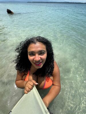 Karlamelito Nude Photos photo 12