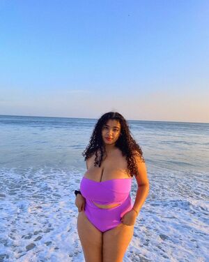 Karlamelito Nude Photos photo 140