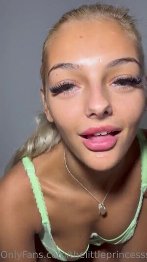 Thelittleprincesss Nude Photos photo 16