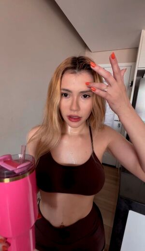 Laineloirinha Nude Photos photo 8