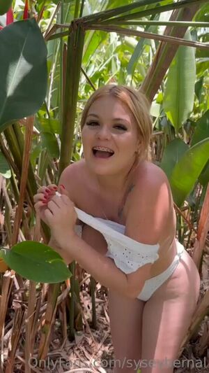 Yessybernal Nude Photos photo 2