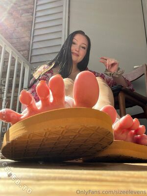 Sizeelevens Nude Photos photo 4