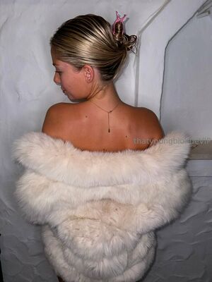 Molly Mercedes Nude Photos photo 14