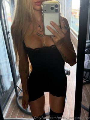 Pretty Potatoo Nude Photos photo 12