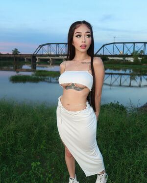 Yajanavip Nude Photos photo 2