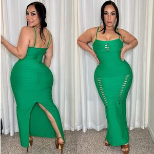 Selene Castle Nude Photos photo 15