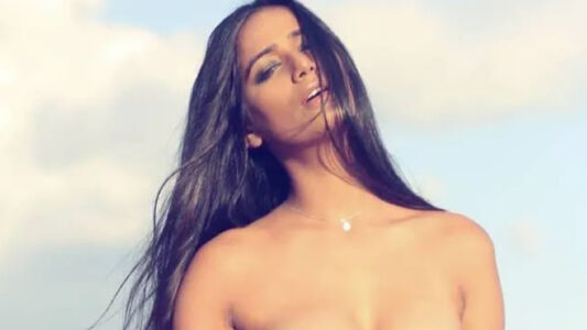 Poonam Pandey Nude Photos photo 24