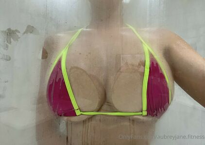 Aubrey Chesna Nude Photos photo 15