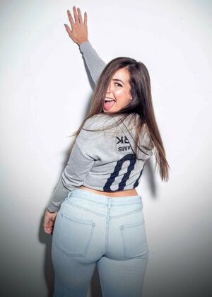 Gabbie Hanna Nude Photos photo 151