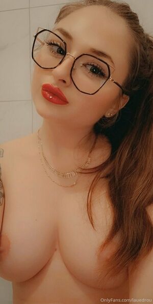 Lauedrou Nude Photos photo 19