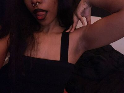 Brattyslvttt Nude Photos photo 3