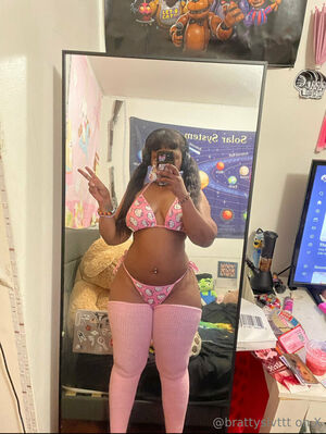 Brattyslvttt Nude Photos photo 4