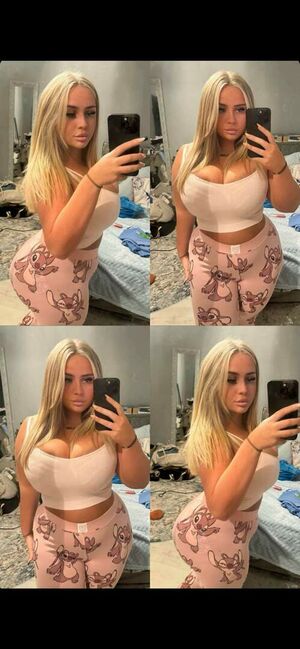 Zoe Sarah Nude Photos photo 6