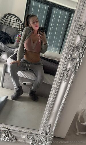 Leannecrow Nude Photos photo 29