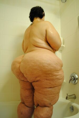 Bigbootyasshley Nude Photos photo 3