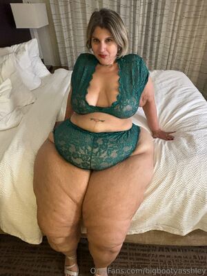 Bigbootyasshley Nude Photos photo 158