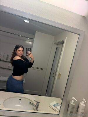 Eveirisowo Nude Photos photo 1