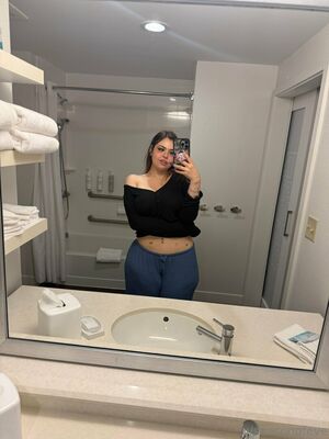 Eveirisowo Nude Photos photo 3
