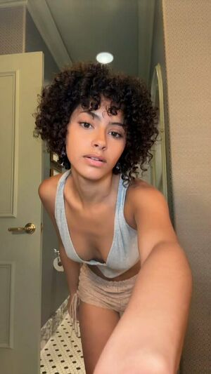 Naomidaze Nude Photos photo 38