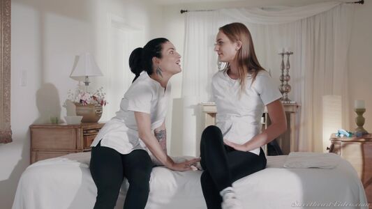 Daisy Stone Nude Photos photo 14