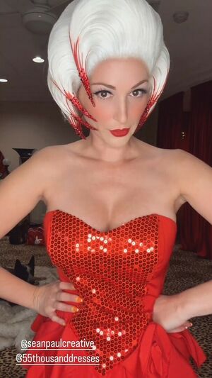 Carlotta Champagne Nude Photos photo 7