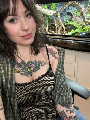 Anisa Jomha Nude Photos photo 16