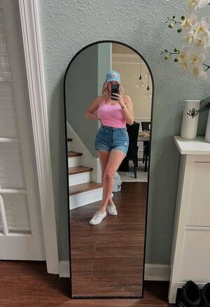 Chelsea Wilde Nude Photos photo 18
