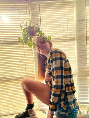 Pluckypeaches Nude Photos photo 15