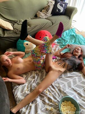Pluckypeaches Nude Photos photo 22