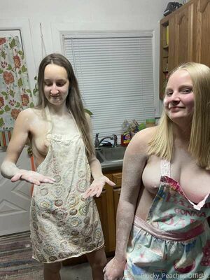 Pluckypeaches Nude Photos photo 52