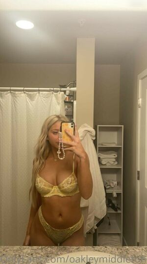 Oakleymiddleton18 Nude Photos photo 30