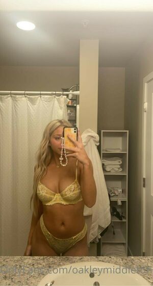 Oakleymiddleton18 Nude Photos photo 120