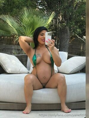 Yanefitlife Nude Photos photo 42
