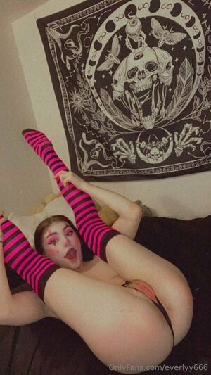 Everlyy666 Nude Photos photo 29