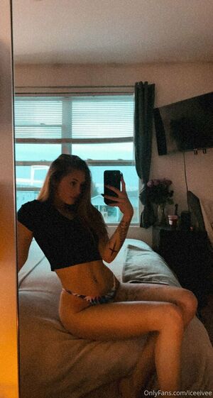 Iceeivee Nude Photos photo 46