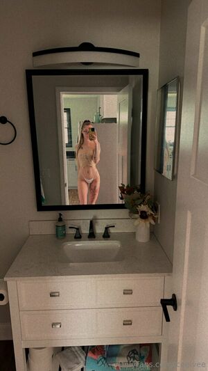 Iceeivee Nude Photos photo 80