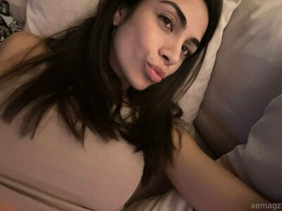 Aemagz Nude Photos photo 1
