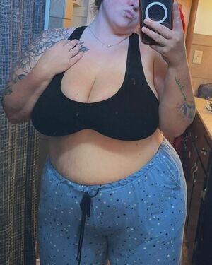 Mrs_Bra_Buster Nude Photos photo 84
