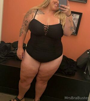 Mrs_Bra_Buster Nude Photos photo 132